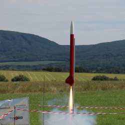 img_3842a cervena ap motorm klesc-start